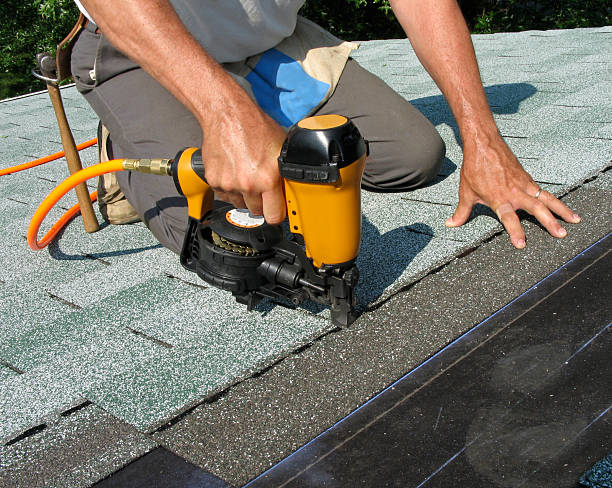 Best Best Roofing Contractors  in Clearlake Oaks, CA